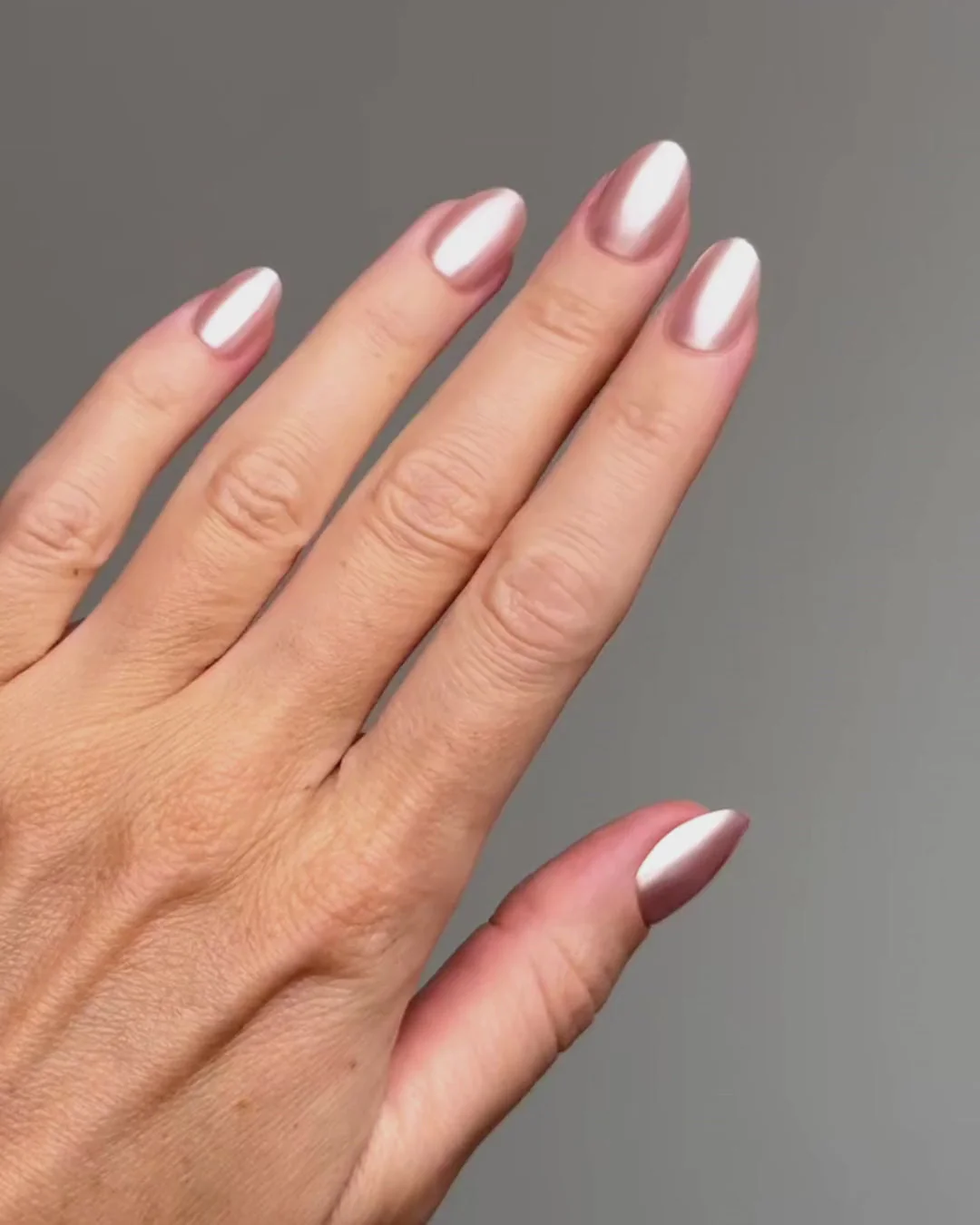 Limited Edition Glazed Rose Short Round Soft Gel Press Ons - Image 4
